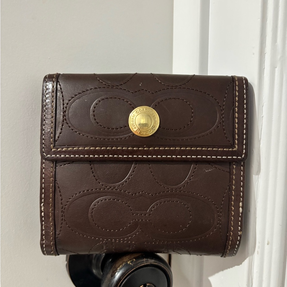 Coach Brown Signature Leather Compact Wallet Multiple Compartments